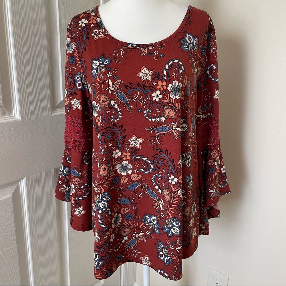 Inseparable Rust Floral Pullover Top w/ Bell Sleeves w/ Crochet Women’s Size L